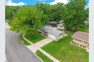 1365 Zurich Drive, Florissant, MO 63031 - Photo 33