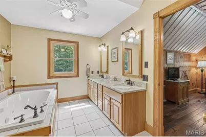 2276 Old Fredericktown Road, Farmington, MO 63640 - Photo 21