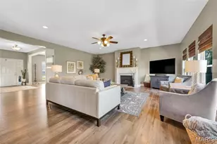7107 Whisper Creek Dr, Wentzville, MO 63385 - Photo 23
