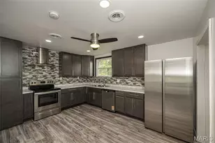 607 Majesty Ct, Unincorporated, MO 63125 - Photo 7
