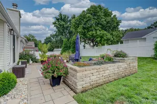 1019 Treeshade Dr, Saint Peters, MO 63376 - Photo 5