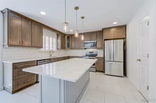 1019 Treeshade Dr, Saint Peters, MO 63376 - Photo 9