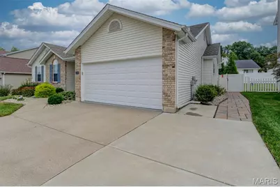 1019 Treeshade Drive, Saint Peters, MO 63376 - Photo 5