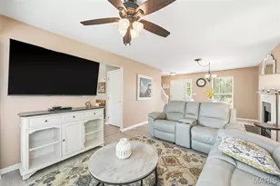537 White Fence Dr, Wentzville, MO 63385 - Photo 15