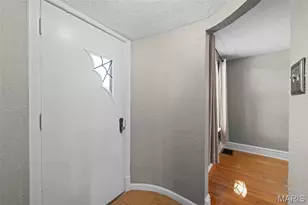 5709 Walsh St, Saint Louis, MO 63109 - Photo 5
