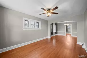 5709 Walsh St, Saint Louis, MO 63109 - Photo 7