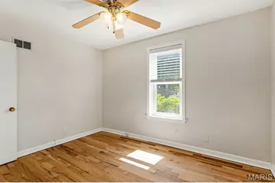 1464 Graham Street, Saint Louis, MO 63139 - Photo 27