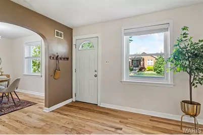 1464 Graham Street, Saint Louis, MO 63139 - Photo 5