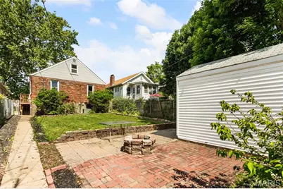 1464 Graham Street, Saint Louis, MO 63139 - Photo 37