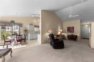10140 Shapfield Ln, Affton, MO 63123 - Photo 11
