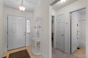 10140 Shapfield Ln, Affton, MO 63123 - Photo 5