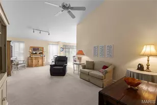 10140 Shapfield Ln, Affton, MO 63123 - Photo 9