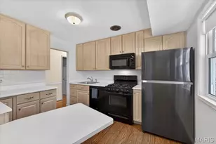 9909 Chantenay Dr, Saint Louis, MO 63123 - Photo 5