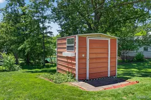 9909 Chantenay Dr, Saint Louis, MO 63123 - Photo 23