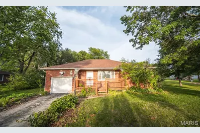 300 Alvarado Avenue, New Melle, MO 65013 - Photo 3