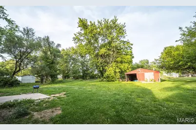 300 Alvarado Avenue, New Melle, MO 65013 - Photo 5