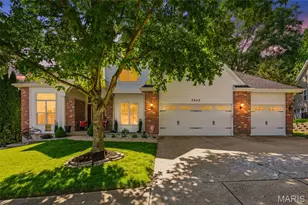 2942 Marchbanks Pl, Saint Louis, MO 63129 - Photo 1