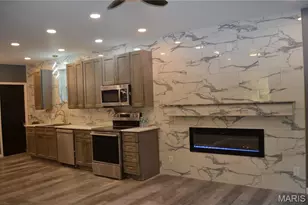 5381 Bermuda Dr, Saint Louis, MO 63121 - Photo 17