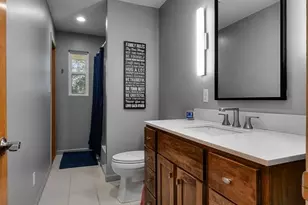 1731 Lakeshore Dr, Cape Girardeau, MO 63701 - Photo 25