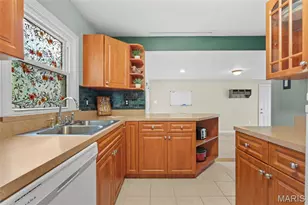 9557 Cantwell Dr, Affton, MO 63123 - Photo 17
