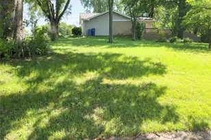 660 Herbst Dr, Florissant, MO 63031 - Photo 29