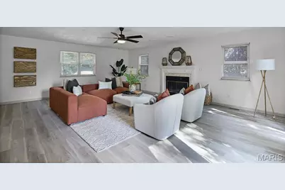 660 Herbst Drive, Florissant, MO 63031 - Photo 3