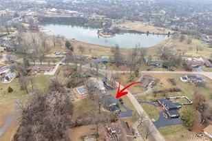 11584 New London Dr, Saint Louis, MO 63141 - Photo 1