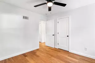 7065 Foxcroft Dr, Saint Louis, MO 63123 - Photo 13