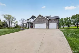 321 Red Wing Ct, Troy, MO 63379 - Photo 19