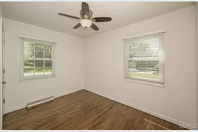 809 Lindell Drive, Ballwin, MO 63011 - Photo 15