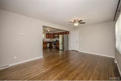809 Lindell Drive, Ballwin, MO 63011 - Photo 5