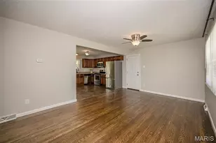 809 Lindell Dr, Ballwin, MO 63011 - Photo 5