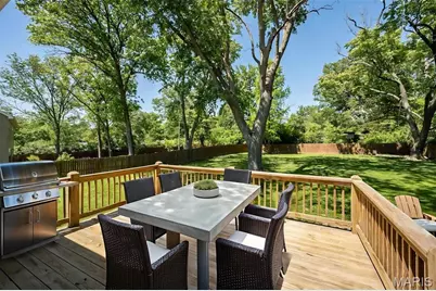 809 Lindell Drive, Ballwin, MO 63011 - Photo 25