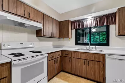 4768 Longspur Drive, Unincorporated, MO 63128 - Photo 11