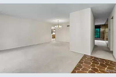 4768 Longspur Drive, Unincorporated, MO 63128 - Photo 5