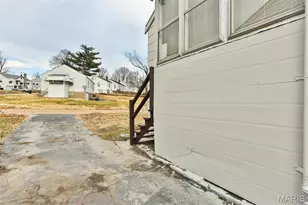 7616 Stanwood Dr, Saint Louis, MO 63121 - Photo 25