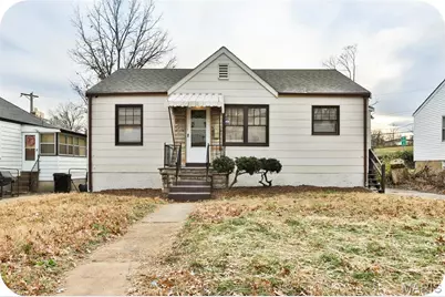 7616 Stanwood Drive, Saint Louis, MO 63121 - Photo 1