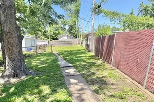 4323 Bingham Ave, Saint Louis, MO 63116 - Photo 15
