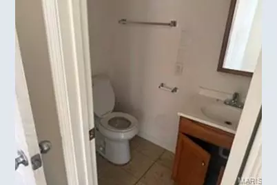 9078 Patrick Drive, Saint Louis, MO 63114 - Photo 7