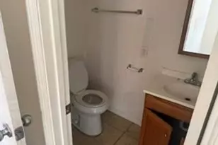 9078 Patrick Dr, Saint Louis, MO 63114 - Photo 7