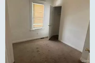 9078 Patrick Drive, Saint Louis, MO 63114 - Photo 11