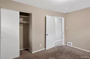 7748 Paddington Dr, Saint Louis, MO 63121 - Photo 21