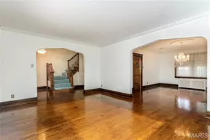 2910 Hatherly Dr, Bel-Nor, MO 63121 - Photo 11