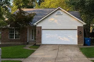 11917 Katiejo Ct, Maryland Heights, MO 63043 - Photo 1
