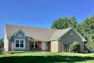 215 Candlewick Dr, Pacific, MO 63069 - Photo 1