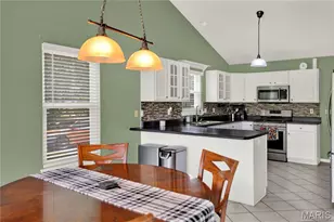 215 Candlewick Dr, Pacific, MO 63069 - Photo 5