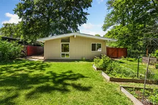 1410 Fournier Dr, Saint Louis, MO 63126 - Photo 45