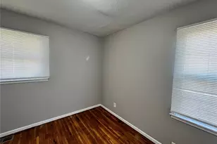 10425 Presley Dr, Saint Louis, MO 63137 - Photo 7