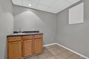 12502 Bielefeld Ct, Black Jack, MO 63033 - Photo 39