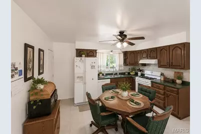 775 Gerald Avenue, Hazelwood, MO 63031 - Photo 5